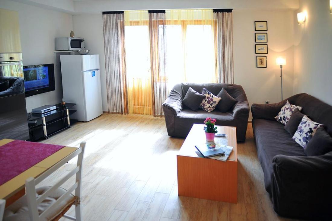 Apartmani Anita Medulin Eksteriør bilde